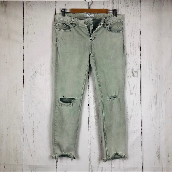 Free People Pants - Free People Distressed raw frayed hem skinny jeans